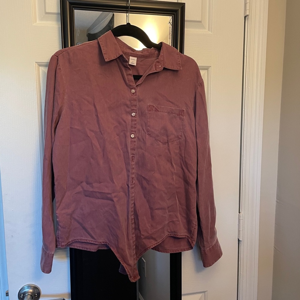 Old Navy Purple/Pink Button Down
